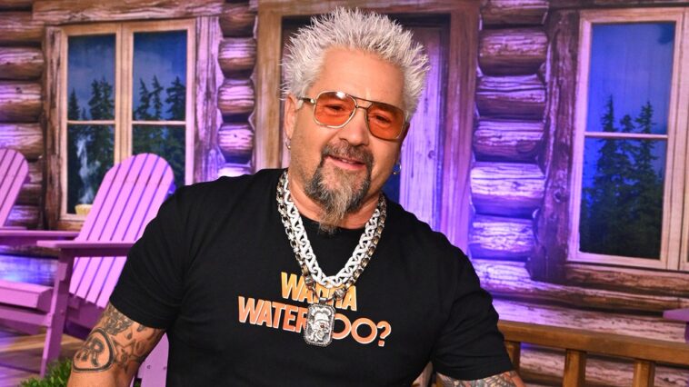 guy-fieri-champions-veterans-and-military-who-‘keep-this-country-free’-in-exchange-with-kevin-costner