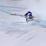 lindsay-vonn-airlifted-from-olympic-slope-after-devastating-crash