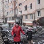 russian-airstrike-on-ukraine-residential-area-kills-one,-wounds-two
