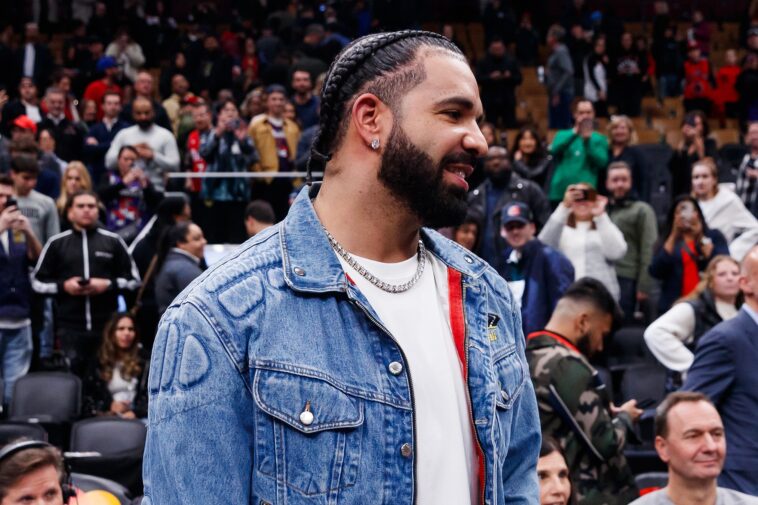 drake-makes-a-hefty-$1-million-wager-in-bitcoin-on-the-patriots-for-super-bowl-2026
