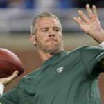brett-favre-says-he-won’t-watch-bad-bunny-super-bowl-halftime-show,-will-watch-all-american-show-instead