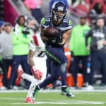 seahawks’-jaxon-smith-njigba-briefly-exits-super-bowl-2026-for-concussion-test