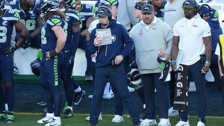 kubiak-confirms-he’s-taking-raiders’-coaching-job