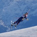 ‘her-choice’:-skiers-back-injured-vonn’s-racing-try