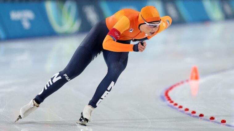 leerdam-skates-to-1,000m-gold-in-olympic-record-in-front-of-fiance-jake-paul