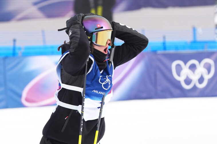 american-skier-who-ditched-team-usa-for-china-misses-out-on-gold-after-crushing-fall