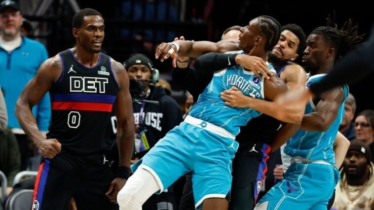 four-tossed-after-brawl-in-pistons-hornets-game