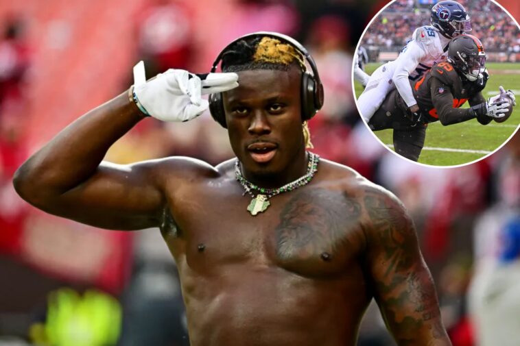 david-njoku-announces-time-with-browns-is-over-after-nine-seasons:-‘beautiful-journey’