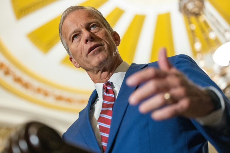 white-house-makes-counteroffer-to-fund-homeland-security-as-dems-push-demands