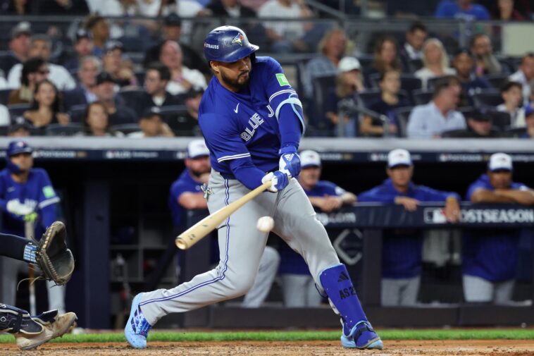 anthony-santander-out-5-6-months-as-blue-jays-face-deluge-of-injuries-to-start-spring-training
