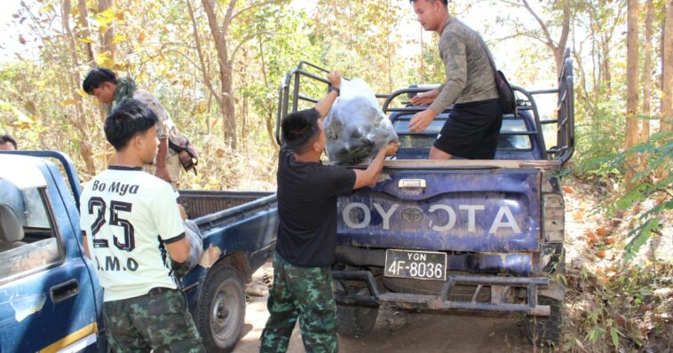 exclusive-from-burma:-feeding-resistance-soldiers-at-the-front