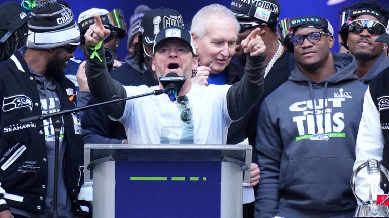 seahawks-gm-john-schneider-goes-viral-after-awkward-kenneth-walker-iii-contract-talk-at-super-bowl-lx-parade