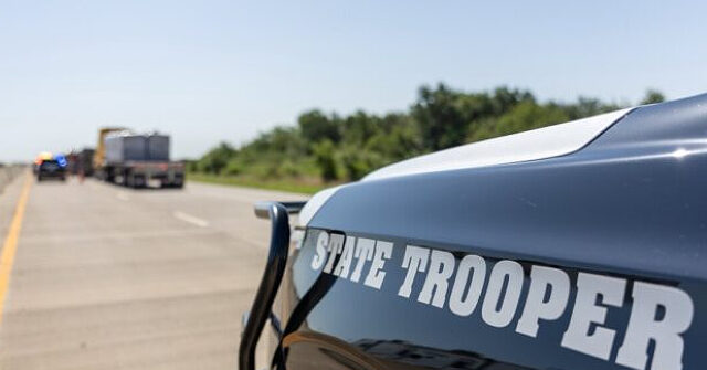 under-trump’s-direction,-dot-moves-to-bar-unvetted-foreign-drivers-from-us.-trucking-industry