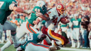 ‘i-would-have-gone-higher’:-‘selling-sunset’-star-pays-$575k-for-sb-jersey-and-ring