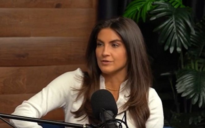 despite-network’s-biased-coverage,-cnn-host-kaitlan-collins-admits-karoline-leavitt-defended-her-during-conflict-in-saudi-arabia-(video)