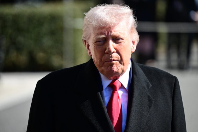 trump-says-he-plans-to-visit-venezuela-after-caracas-government’s-warm-welcome-for-energy-secretary