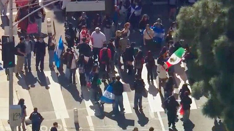 federal-agent-attacked-and-hospitalized-during-anti-ice-protest-in-downtown-la