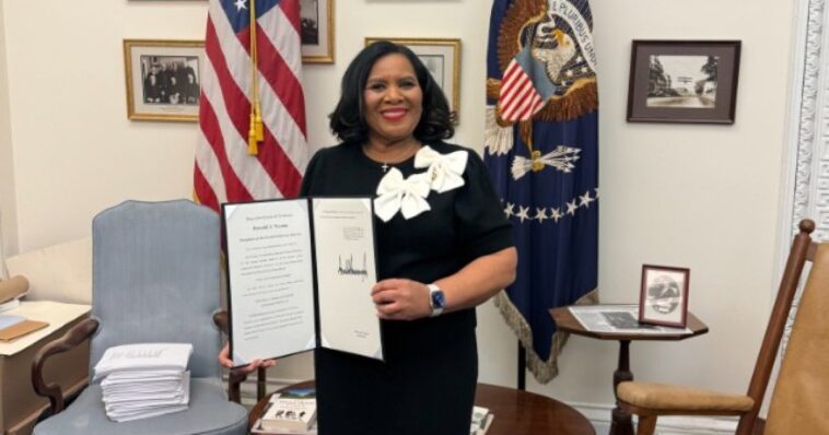 president-trump-pardon’s-five-former-nfl-players-–-joe-klecko,-nate-newton,-jamal-lewis,-travis-henry,-and-the-late-dr-billy-cannon.