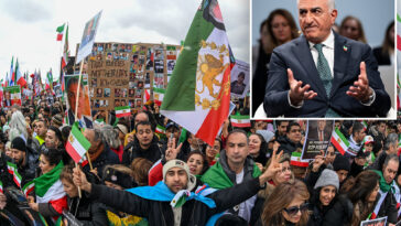 iran’s-exiled-crown-prince-urges-us-military-action-with-regime-on-brink-of-collapse,-says-negotiations-futile