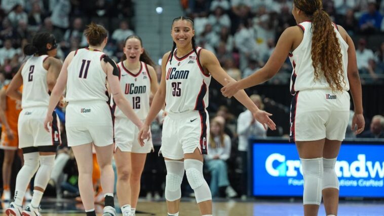 uconn,-ucla-top-projected-women’s-top-16-seeds