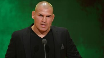 former-ufc-champ-velasquez-released-on-parole