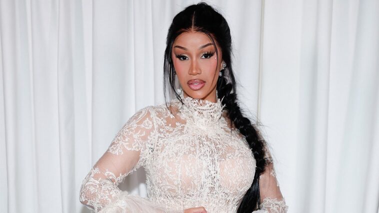 cardi-b-blames-government-for-vegas-concert-fall-after-taunting-dhs-online