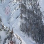 2-skiers-killed-in-avalanche-on-popular-mont-blanc-skiing-route-near-french-swiss-border