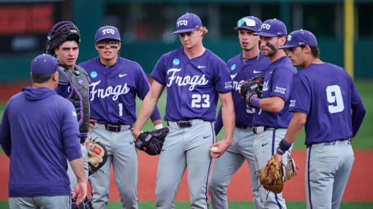 college-baseball-week-1:-top-25-rankings,-play-of-the-week-and-what-to-watch