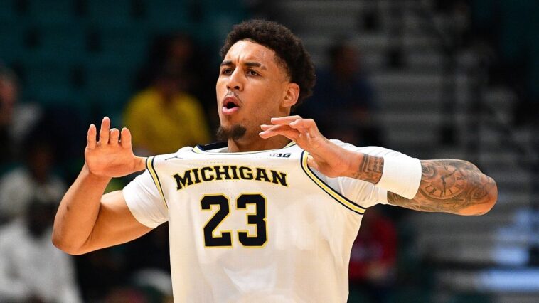 michigan-tops-ap-men’s-poll-for-1st-time-since-’13