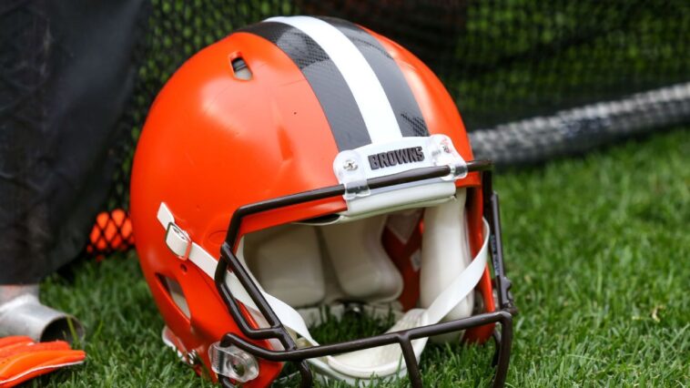 source:-browns-hire-falcons’-rutenberg-as-dc