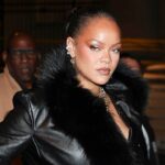 rihanna-suffers-wardrobe-malfunction-at-new-york-fashion-week