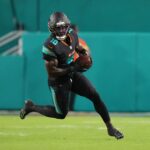 tyreek-hill-promises-comeback-after-dolphins-cut:-‘turned-up-and-locked-in’
