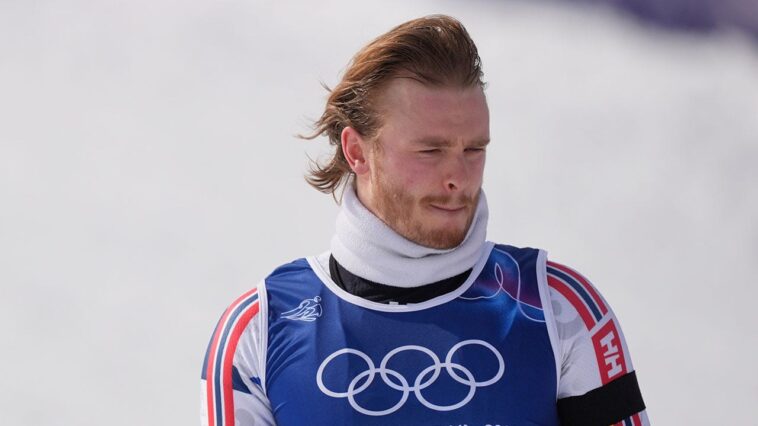 norwegian-skier-has-epic-meltdown-after-costly-error-with-olympic-gold-in-sight-during-slalom-event