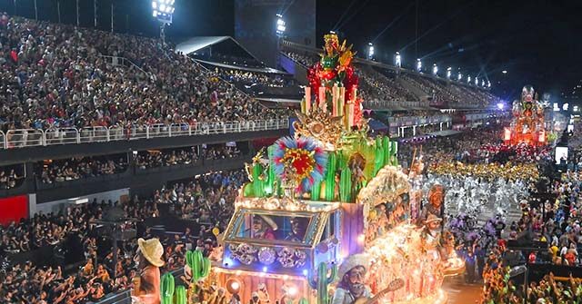 brazil-carnival-float-accident-leaves-samba-performer-in-critical-condition