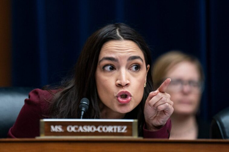 ‘pathetic-and-embarrassing’:-dem-strategist-trashes-aoc’s-attempt-to-clean-up-after-munich-gaffes