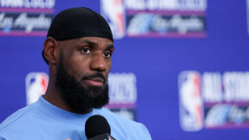 ‘what-a-disgrace’:-mehdi-hasan-rips-lebron-james-for-positive-comments-about-israel