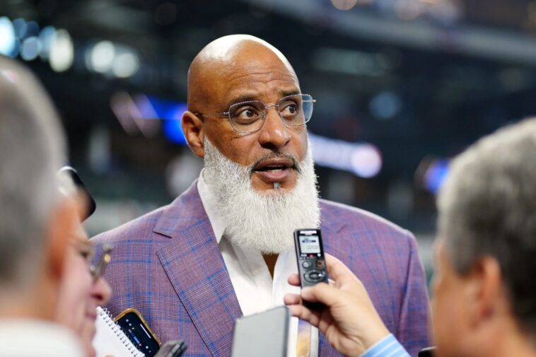 tony-clark’s-messy-mlbpa-exit-does-players-no-favors-as-work-stoppage-looms