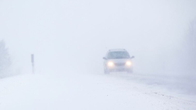 ten-skiers-missing-after-avalanche,-6-others-stranded-awaiting-rescue