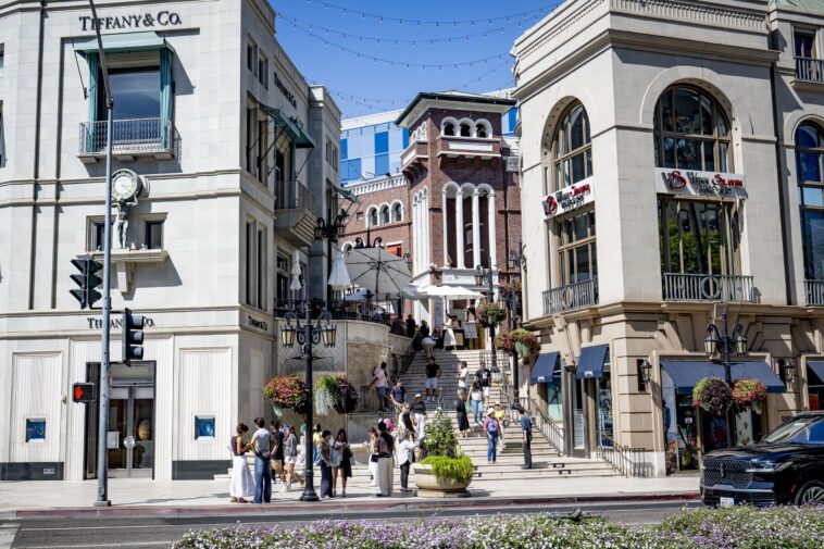 the-least-and-most-expensive-neighborhoods-in-la-revealed-in-new-rent-report