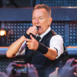 bruce-springsteen-calls-trump-‘wannabe-king’-while-announcing-his-us.-tour-‘-in-defense-of-america’