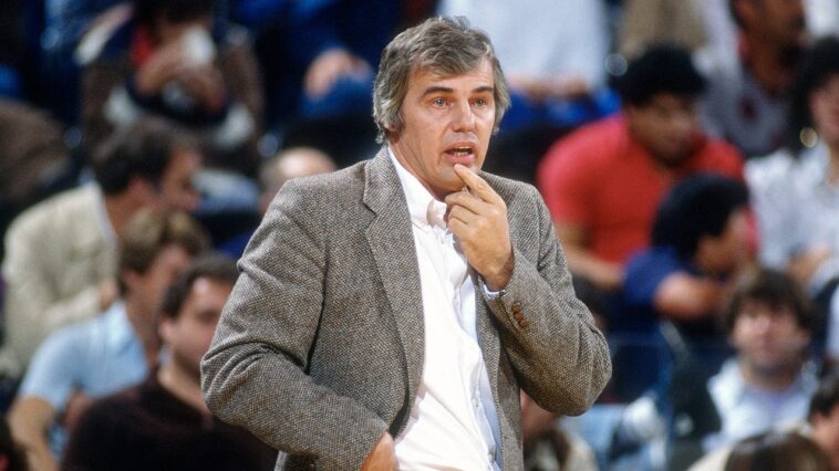 former-nuggets-coach-doug-moe-dies-after-cancer-battle,-son-says