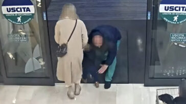 terrifying-moment-homeless-man-snatches-toddler-from-mother-in-supermarket
