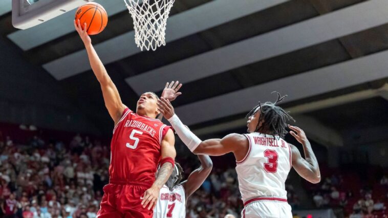 acuff-has-49-points,-nearly-lifts-ark.-to-2ot-win