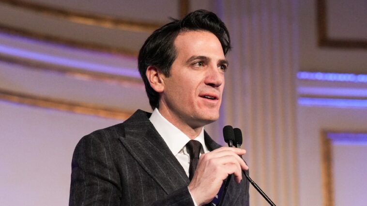 plastic-surgeon-apologizes-for-failing-to-‘speak-up’-against-youth-trans-surgeries-at-major-nyc-hospital