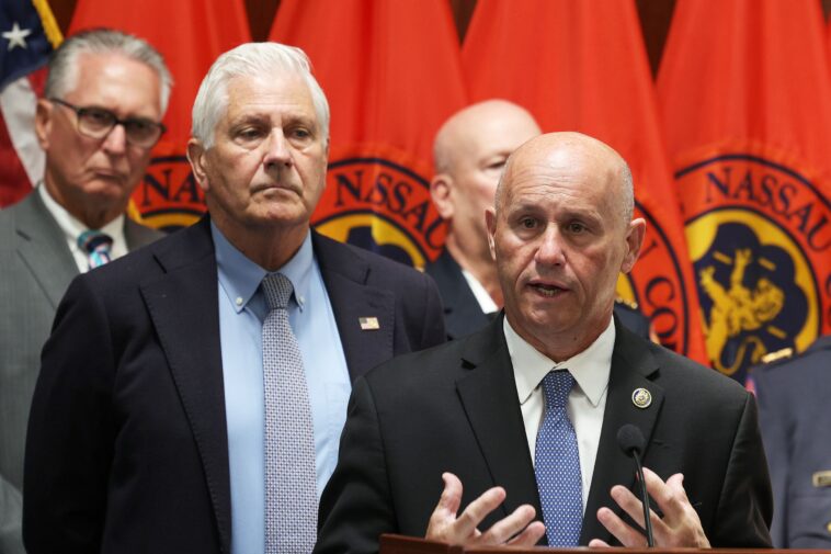 hundreds-of-li-cops-expected-to-cash-in-on-nassau’s-early-retirement-buyouts-—-as-county-eyes-$27m-in-savings:-‘a-win-win’