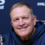 sources:-brewers-reward-murphy-with-3-year-deal