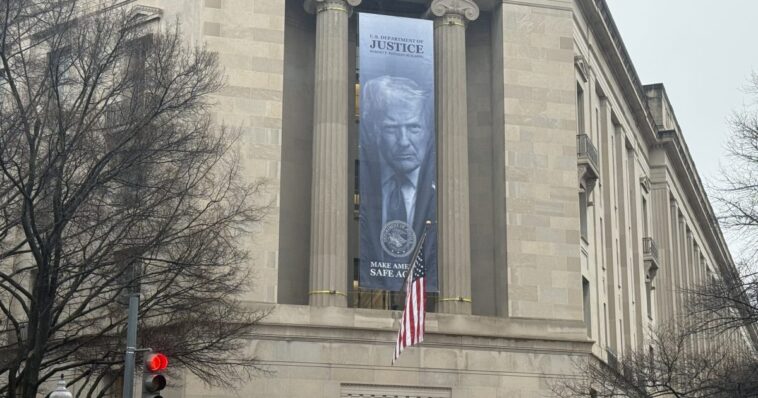 epic!-trump-hangs-portrait-on-department-of-justice-headquarters:-“make-america-safe-again”-(video)