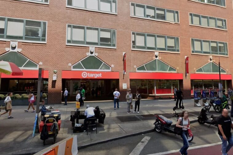 heartless-thug-shoves-elderly-woman,-steals-her-cane-in-front-of-nyc-target
