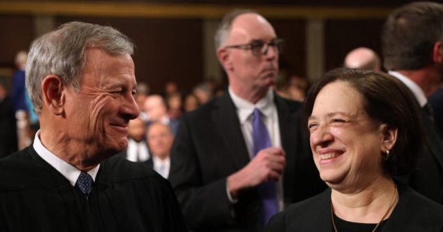 supreme-court-strikes-down-trump’s-global-tariffs