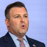 gop-rep.-mackenzie:-need-id-on-ice-agents,-could-be-a-badge-number-instead-of-a-name